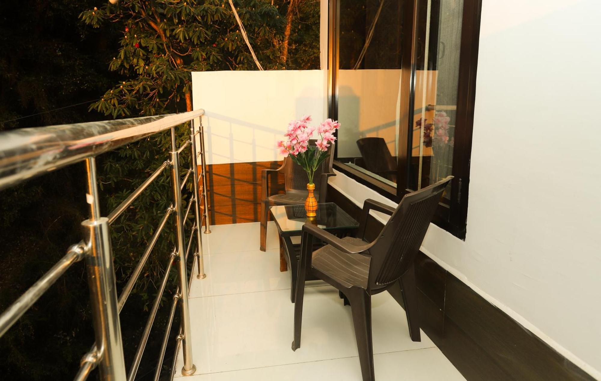 Hotel Mirage Grand à McLeod Ganj Extérieur photo