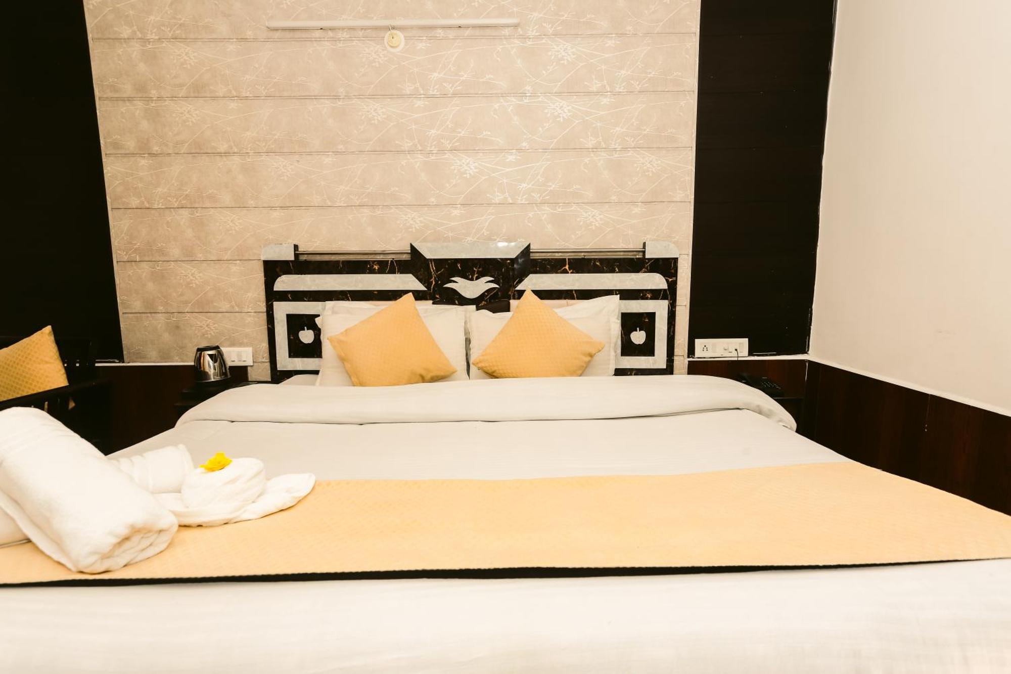 Hotel Mirage Grand à McLeod Ganj Extérieur photo